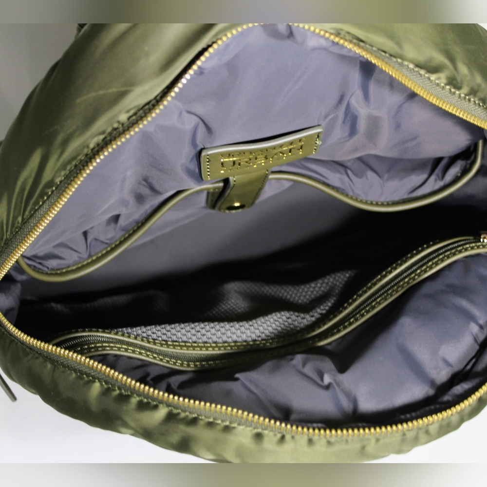 Urban Fit backpack, quilted design, great for small computers. EUC! - Picture 5 of 15